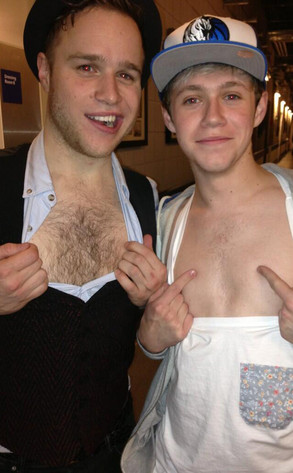 Niall Horan, Olly Murs, Twitter, Chest Hair Niall Horan, Olly Murs, Twitter, Chest Hair